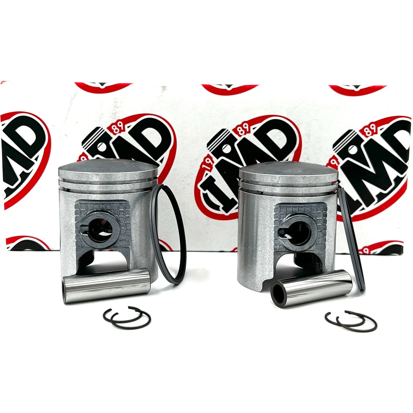 SUZUKI GT185 TWIN PISTON KITS (2) IMD