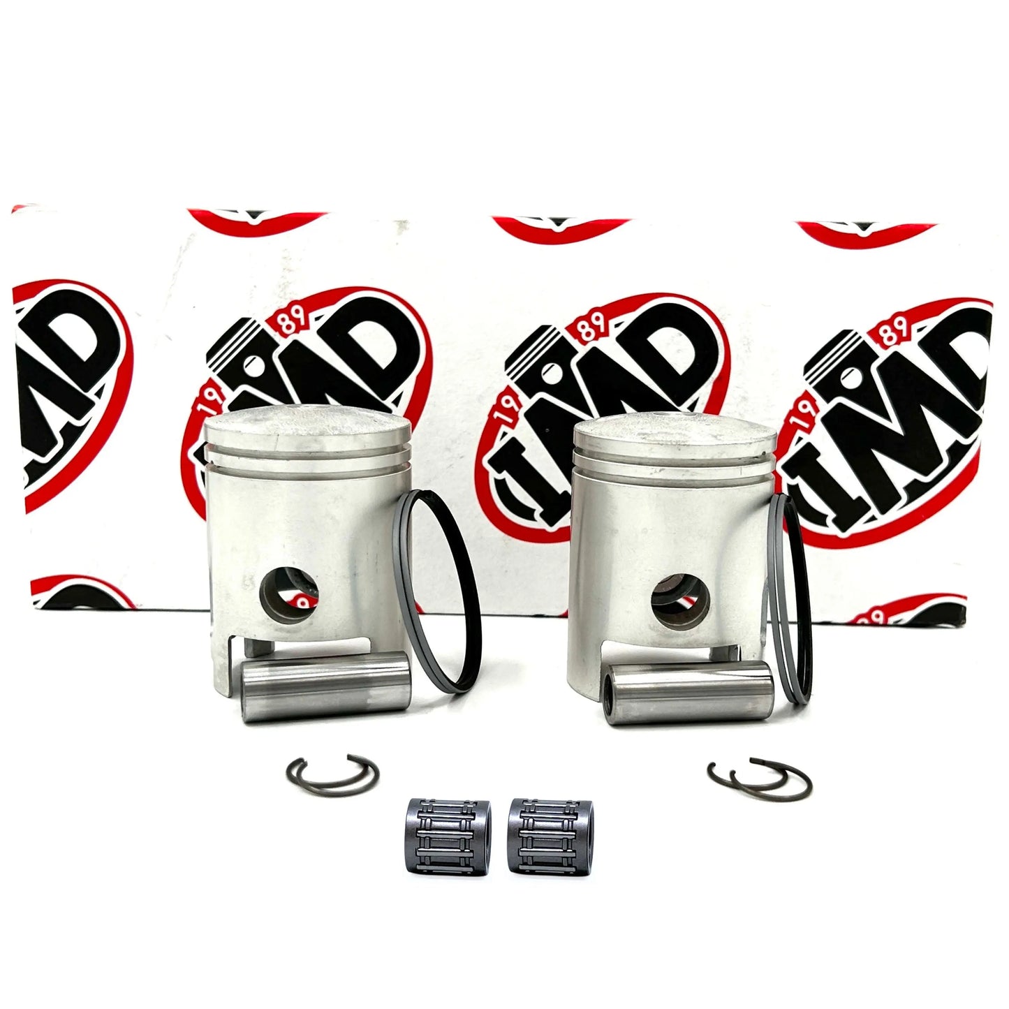 YAMAHA RD125 TWIN PISTON KITS (2) & SMALL END BEARINGS (2) IMD Pistons