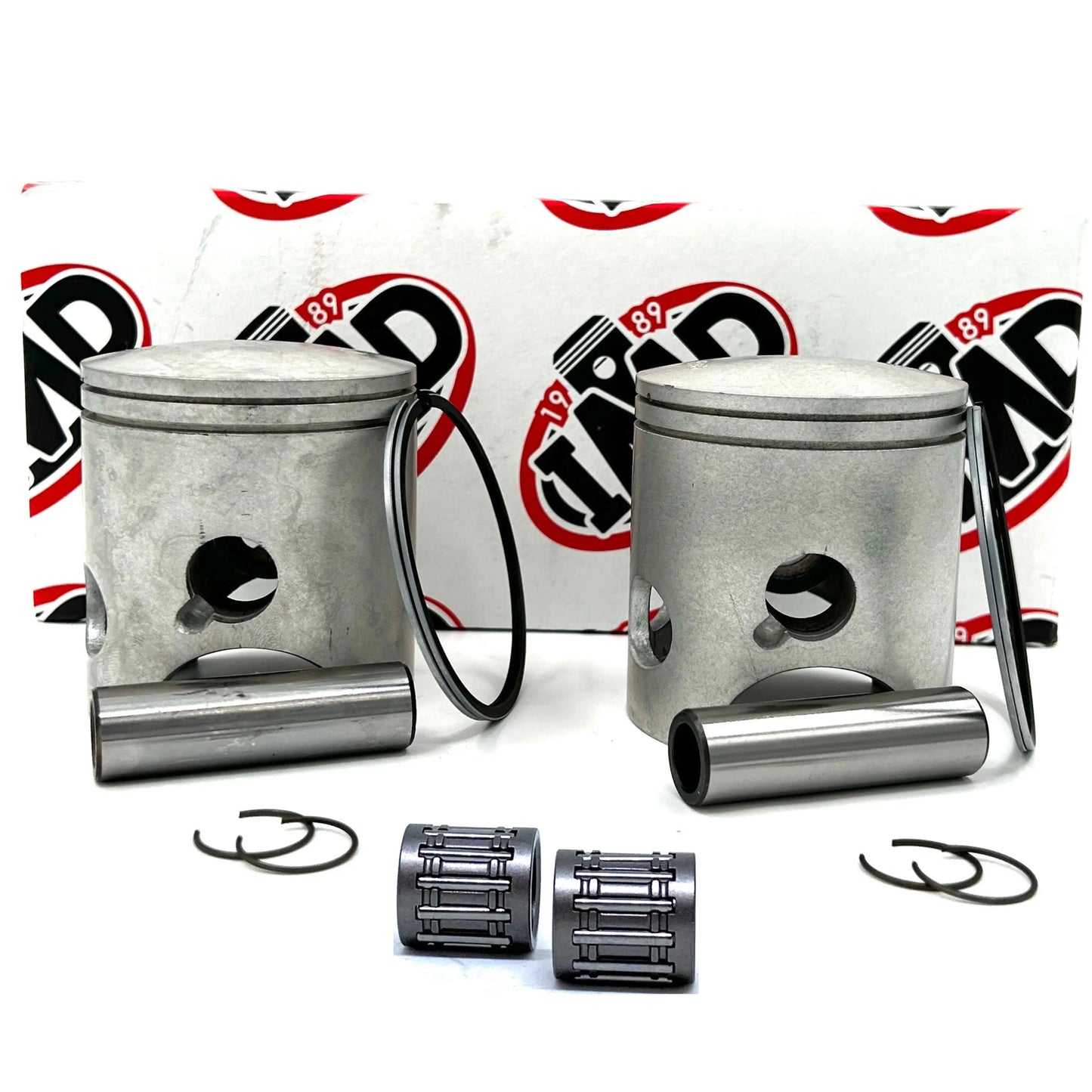 YAMAHA RD350 A/B PISTON KITS (2) & SMALL END BEARINGS (2) IMD Pistons